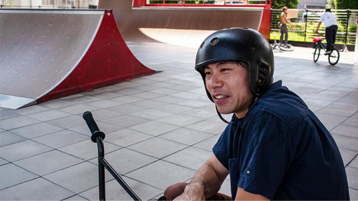 <font color='blue' size='2'>BMXプロライダーの小林隼人さん</font>