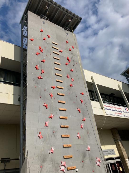 <font size='2' color='blue'>Speed climbing wall at KurayoshiI SC</font>